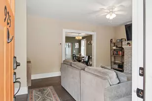 925 Gilbert St, Columbus, OH 43206 - Photo 7