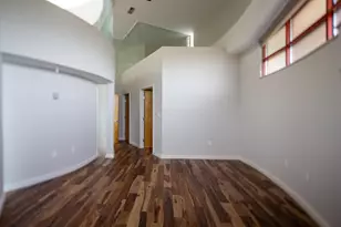 1300 Northwest Blvd, Columbus, OH 43212 - Photo 9