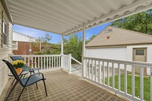 3921 Harwood Rd, Columbus, OH 43228 - Photo 41