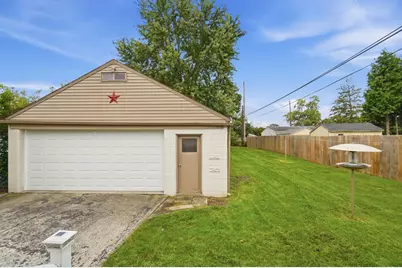 3921 Harwood Road, Columbus, OH 43228 - Photo 43