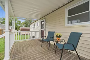 3921 Harwood Rd, Columbus, OH 43228 - Photo 7