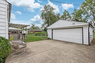 695 Island Ct, Columbus, OH 43214 - Photo 35