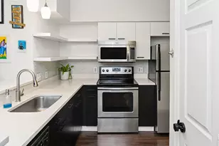24 W Russell St, Columbus, OH 43215 - Photo 9