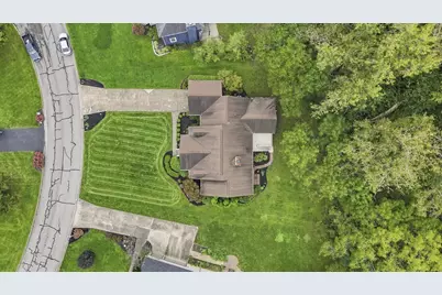6420 Valley Chase Court, Galena, OH 43021 - Photo 3
