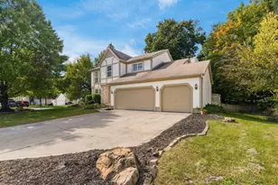 191 Royal Farm E, Blacklick, OH 43004 - Photo 1