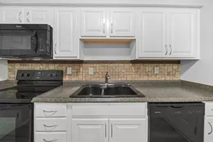 5400 Bleaker Ave, Columbus, OH 43232 - Photo 11