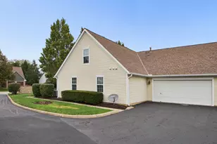 7831 Farmsbury Dr, Reynoldsburg, OH 43068 - Photo 5
