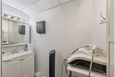 56 N Franklin Street, Delaware, OH 43015 - Photo 29