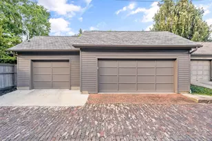123 E Deshler Ave, Columbus, OH 43206 - Photo 95