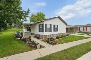 709 Youn-Kin Parkway S, Columbus, OH 43207 - Photo 1