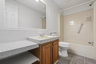 709 Youn-Kin Parkway S, Columbus, OH 43207 - Photo 29