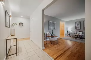 1249 Pepperell Dr, Columbus, OH 43235 - Photo 5