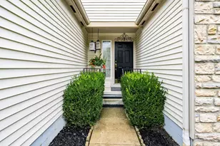 1851 Winding Hollow Dr, Grove City, OH 43123 - Photo 3