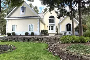 220 Bent Pines Ct, Bellefontaine, OH 43311 - Photo 1
