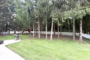 220 Bent Pines Ct, Bellefontaine, OH 43311 - Photo 29