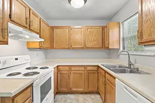 8847 Hornsea Dr, Powell, OH 43065 - Photo 13