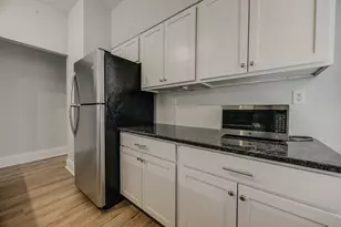 337 E Sycamore St, Columbus, OH 43206 - Photo 9