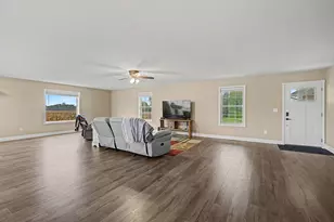 1564 Stingley Rd, Chester Township, OH 45177 - Photo 9