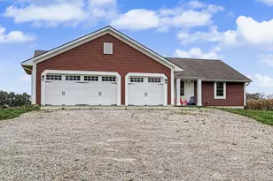 1564 Stingley Rd, Chester Township, OH 45177 - Photo 3