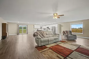 1564 Stingley Rd, Chester Township, OH 45177 - Photo 7