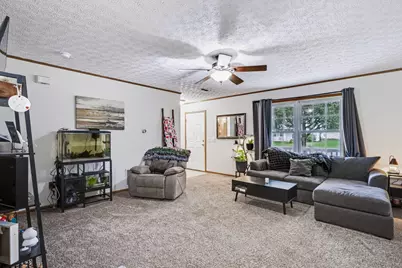 1126 Lake Forest Drive, Hebron, OH 43025 - Photo 5