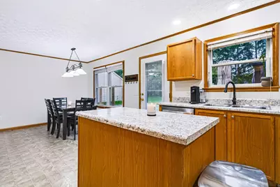 1126 Lake Forest Drive, Hebron, OH 43025 - Photo 15