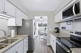 5233 Captains Ct, Columbus, OH 43220 - Photo 25