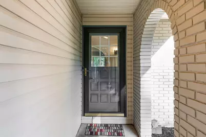 1594 Oakview Drive, Columbus, OH 43235 - Photo 3