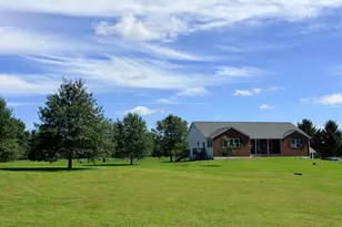 1681 Mink St SW, Pataskala, OH 43062 - Photo 5