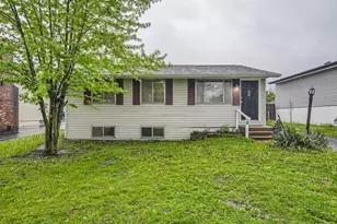 1833 Brookfield Rd, Columbus, OH 43229 - Photo 1