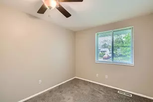 1833 Brookfield Rd, Columbus, OH 43229 - Photo 17