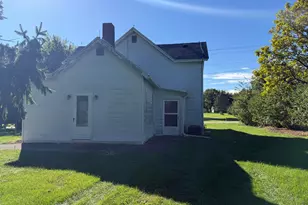 40 Allen Ave, New Holland, OH 43145 - Photo 3