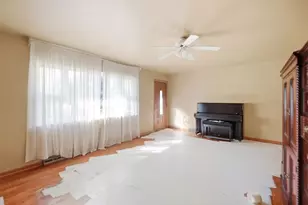 5600 Crawford Dr, Columbus, OH 43229 - Photo 3