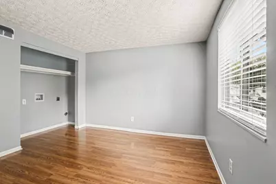 2509 Burgandy Lane, Columbus, OH 43232 - Photo 11