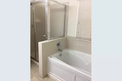 2715 Rinaldi Drive, Columbus, OH 43219 - Photo 9