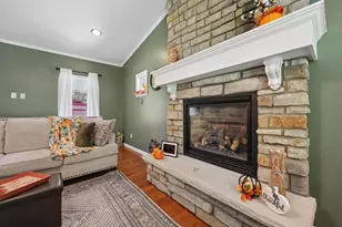 702 Zanesville St, Beverly, OH 45715 - Photo 11
