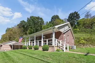 702 Zanesville St, Beverly, OH 45715 - Photo 3