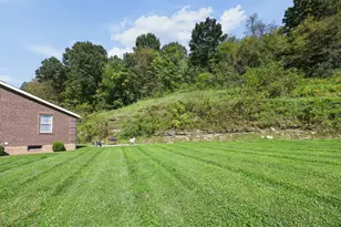 702 Zanesville St, Beverly, OH 45715 - Photo 5