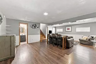 4845 Valley Forge Dr, Columbus, OH 43229 - Photo 33