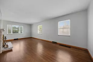 768 S Hague Ave, Columbus, OH 43204 - Photo 9