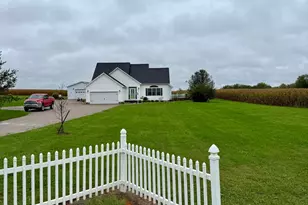 26433 Kingston Pike, Circleville, OH 43113 - Photo 1