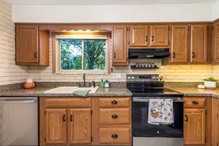 438 Theori Ave, Columbus, OH 43230 - Photo 17