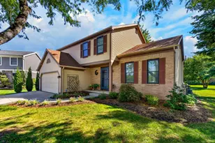 1647 Preston Woods Ct, Columbus, OH 43235 - Photo 3