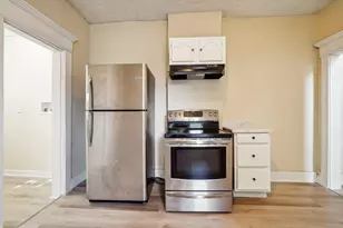 443 N Champion Ave, Columbus, OH 43203 - Photo 11