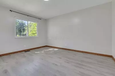 1588 Fall Brook Road, Columbus, OH 43223 - Photo 9