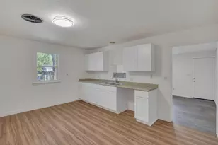 2360 Pontiac St, Columbus, OH 43211 - Photo 15