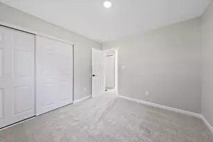 1576 Koebel Rd, Columbus, OH 43207 - Photo 17