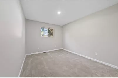 1576 Koebel Road, Columbus, OH 43207 - Photo 11