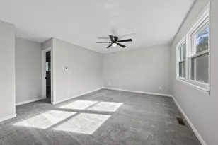 1576 Koebel Rd, Columbus, OH 43207 - Photo 13
