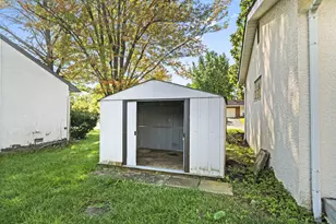 1092 Havendale Dr, Columbus, OH 43220 - Photo 37
